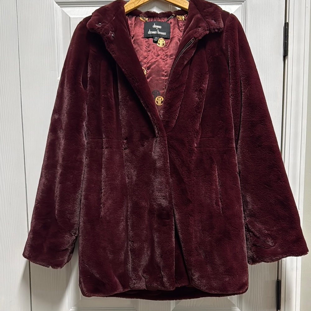 Dennis by Dennis Bassi Zip Front Burgundy Faux Fur Coat with Hood Sz XXS EUC